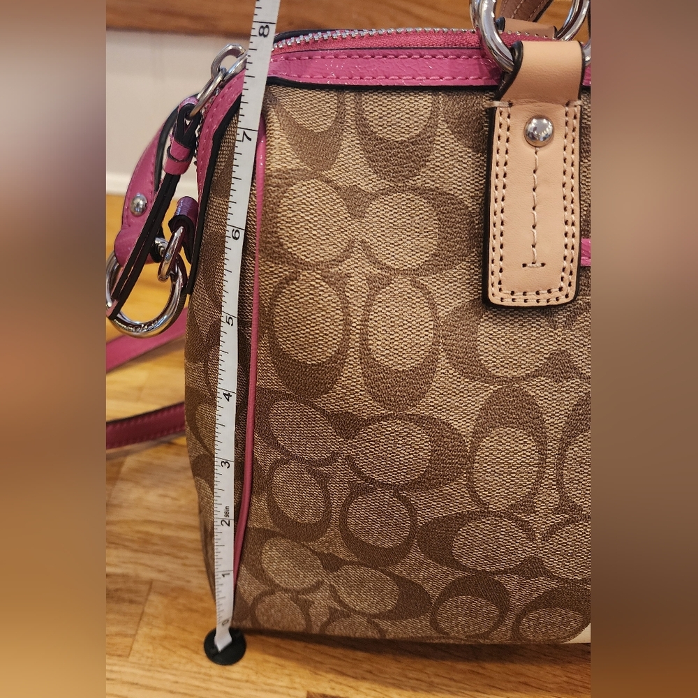 Coach Brown and Pink Tote Bag with Signature Pink And White Design - Picture 8 of 9